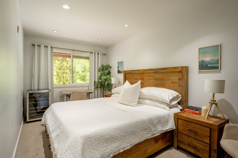 2AlpineHouse15